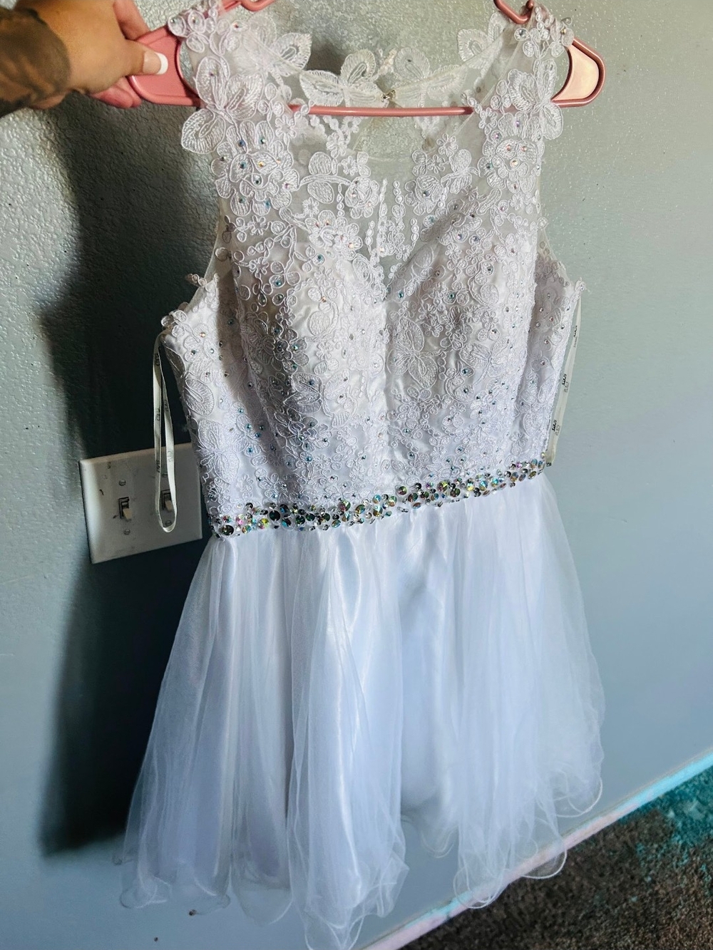 White Lace & Tulle Party/Prom/Homecoming Dress with Beaded Waist 🤍🤍